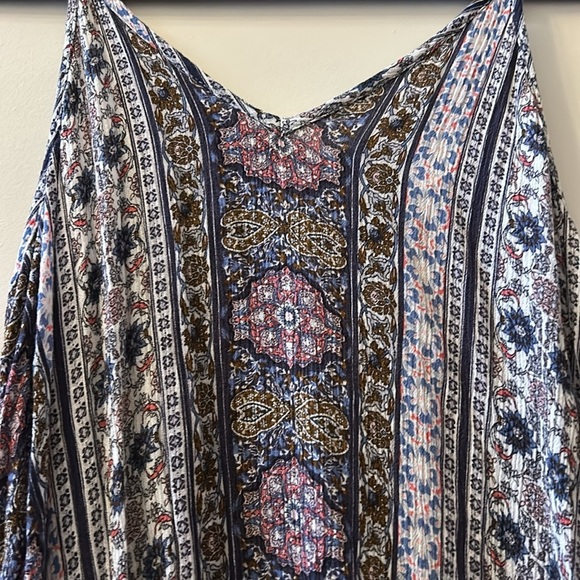 Knox Rose slip dress. Spaghetti strap. V neck. High/low hem. EUC. Hippie. Boho - Picture 4 of 11